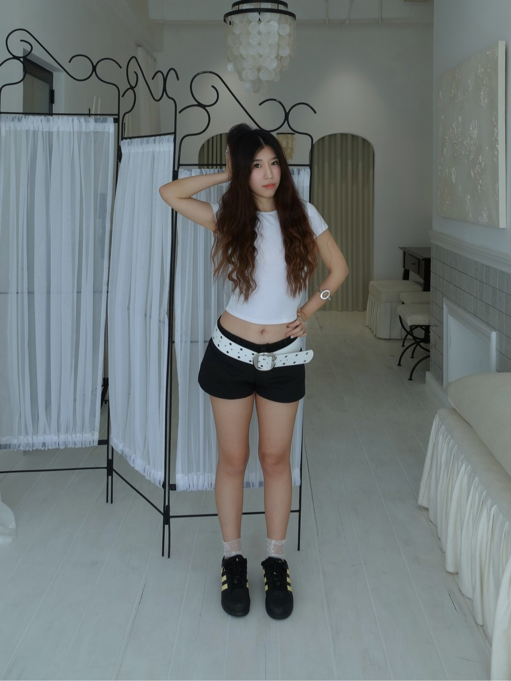 Crimson Rogue belt in white — The White Edit