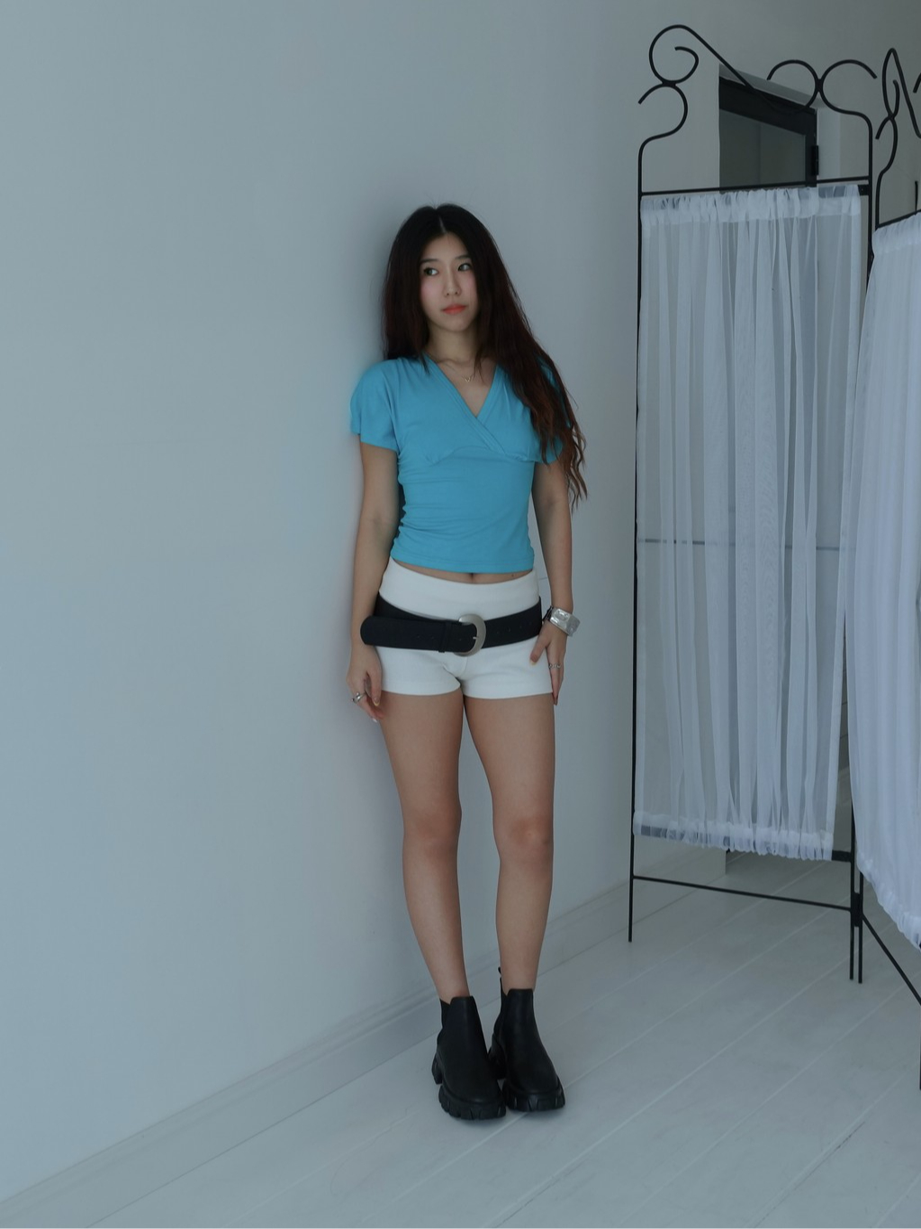 OUT OF LINE - Image 6